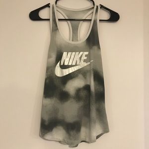 Nike tank / athletic cut